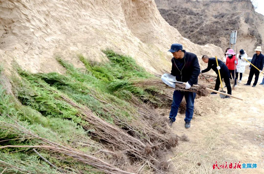 尕塬村委會邁向繁榮和諧未來，最新發展規劃揭曉